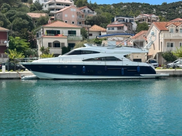 Fairline Squadron 65 usado à venda