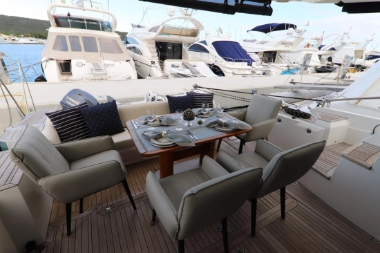 Sealine T60 usata in vendita