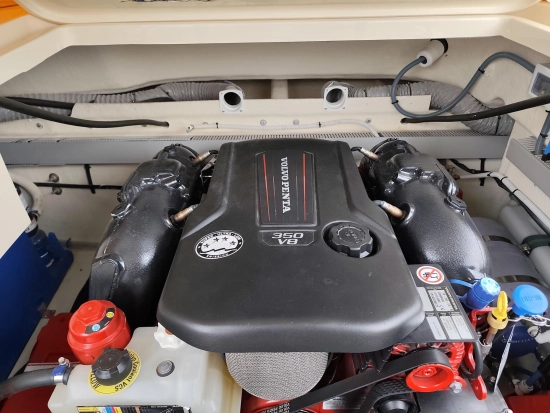 Invictus Yacht GT280 usata in vendita