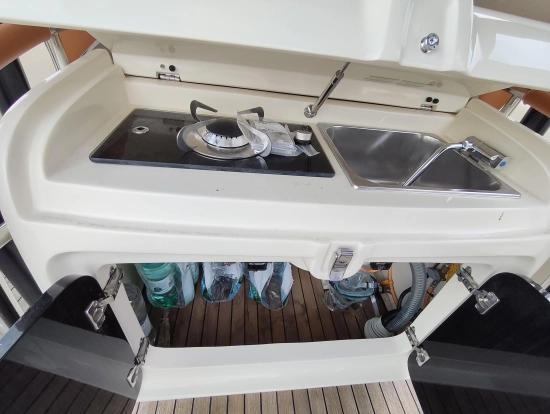 Invictus Yacht GT280 usata in vendita