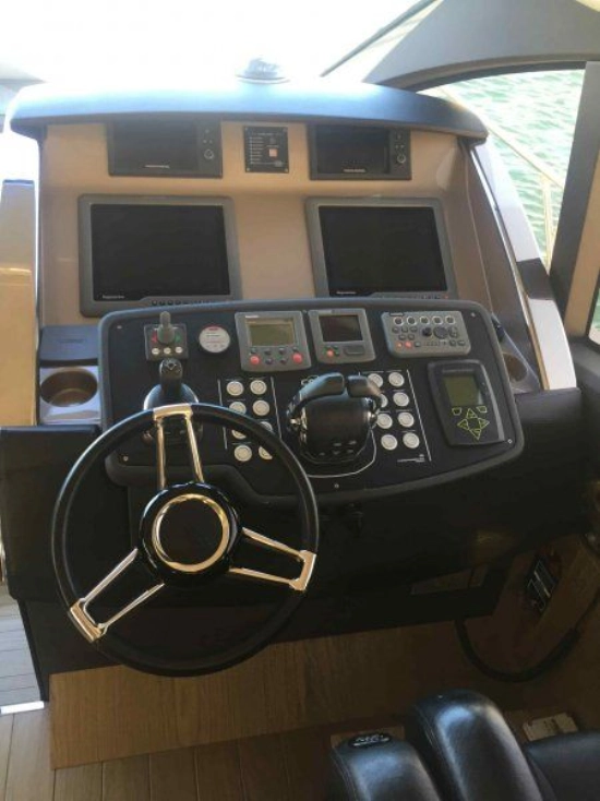 Sessa Marine C68 usado à venda