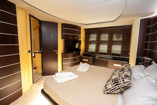 Azimut 86 S usado à venda