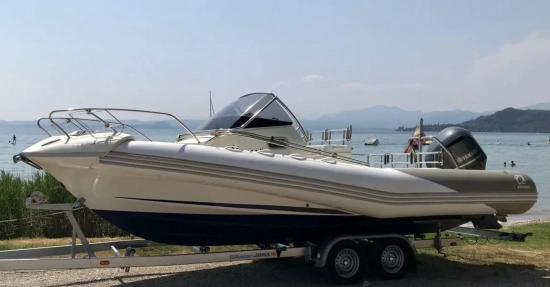 Zodiac NZO 700 Cabin de segunda mano en venta