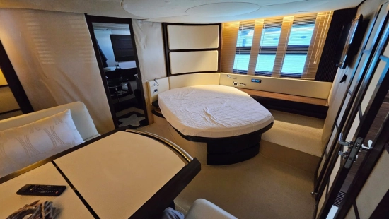 Azimut 62S usado à venda