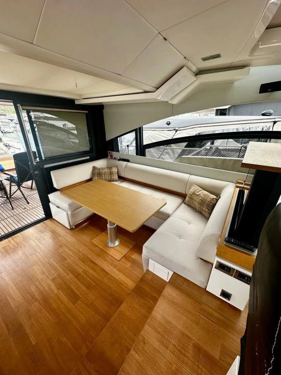 Fairline Targa 58 usado à venda