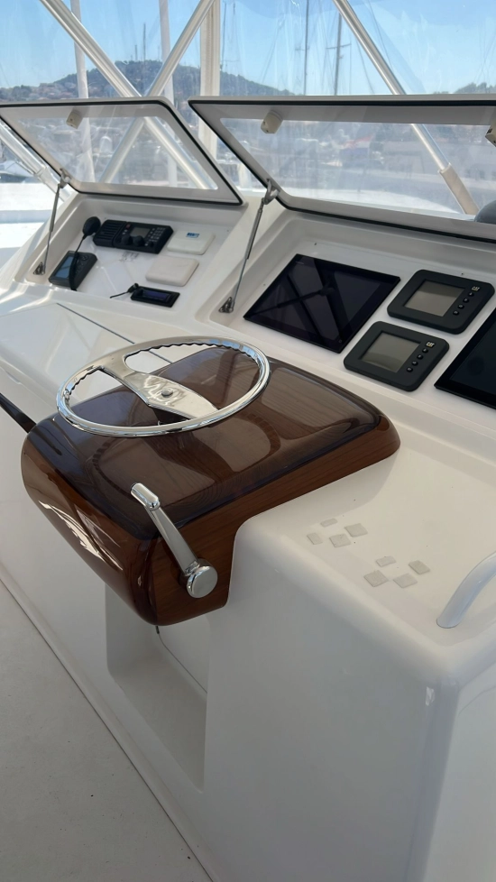 Viking Yachts 52 Convertible usata in vendita