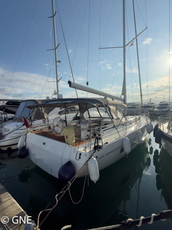Bavaria Yachts 45 Style usado à venda