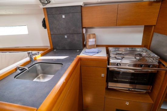 Jeanneau Sun Odyssey 349 usado à venda