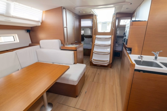 Jeanneau Sun Odyssey 380 usado à venda