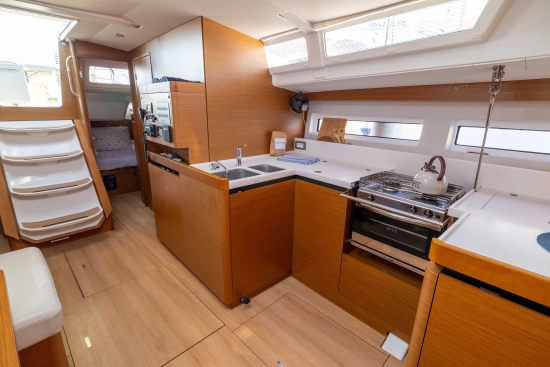 Jeanneau Sun Odyssey 380 usado à venda