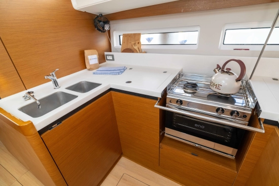Jeanneau Sun Odyssey 380 usado à venda