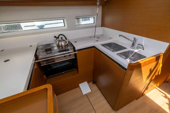 Jeanneau Sun Odyssey 440 usado à venda