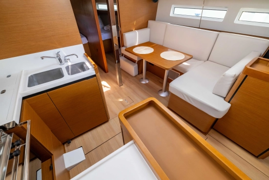 Jeanneau Sun Odyssey 440 usado à venda