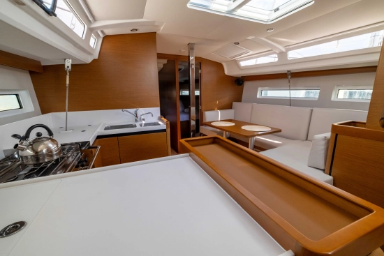 Jeanneau Sun Odyssey 440 usado à venda