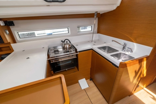 Jeanneau Sun Odyssey 440 usado à venda