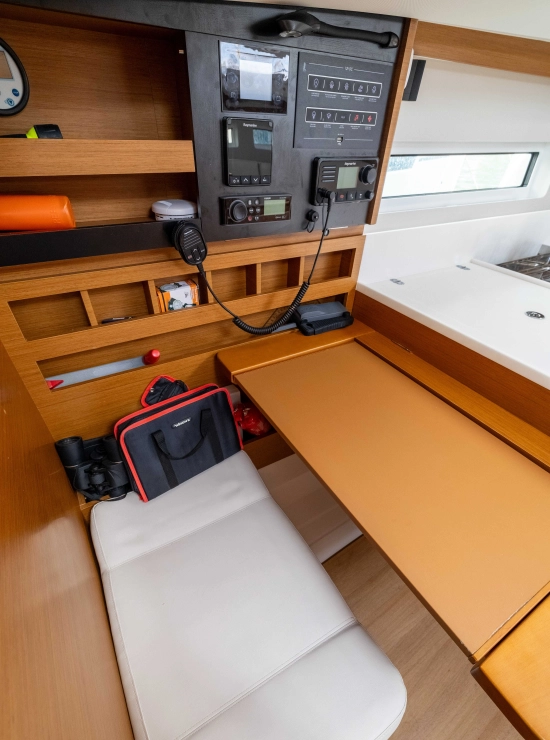 Jeanneau Sun Odyssey 440 usado à venda