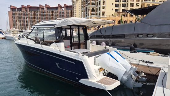Jeanneau Merry Fisher 895 usado à venda