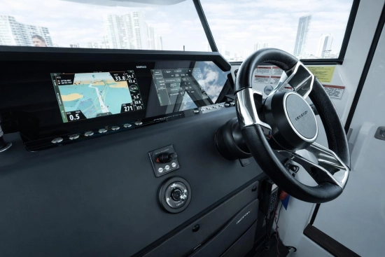 Axopar 37 XC Cross Cabin usata in vendita