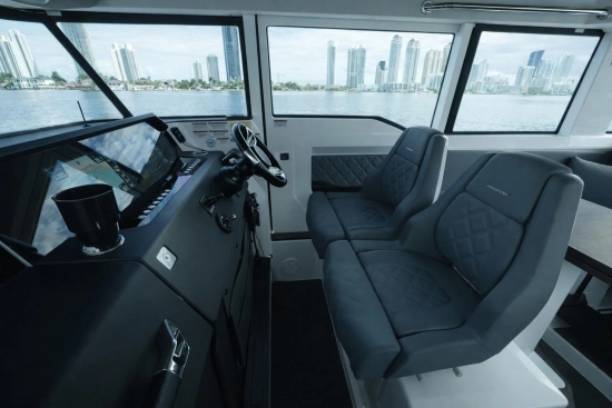 Axopar 37 XC Cross Cabin usata in vendita