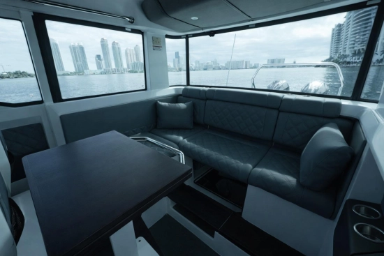 Axopar 37 XC Cross Cabin usata in vendita