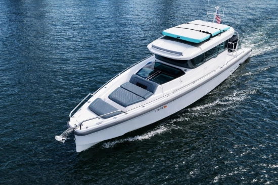 Axopar 37 XC Cross Cabin usata in vendita