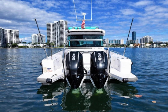 Axopar 37 XC Cross Cabin usata in vendita