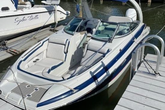 Crownline Eclipse E255 XS usado à venda
