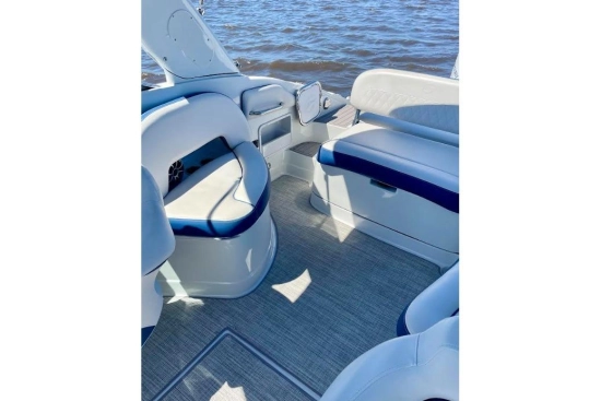 Crownline Eclipse E255 XS usado à venda