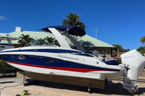 Crownline Eclipse E255 XS usado à venda
