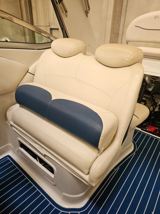 Crownline 270 CR usado à venda