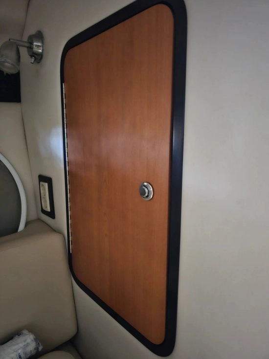 Crownline 270 CR usado à venda