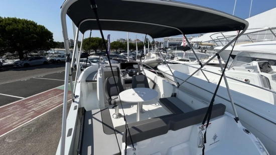 Jeanneau Cap Camarat 6.5 CC 3 nuevo en venta