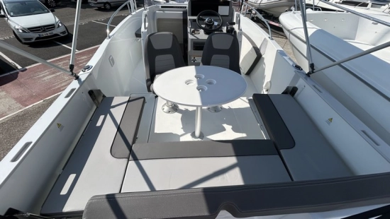 Jeanneau Cap Camarat 6.5 CC 3 nuevo en venta