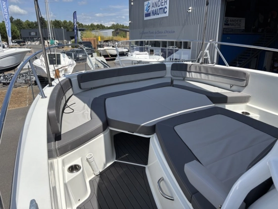 Jeanneau Cap Camarat 9.0 CC de segunda mano en venta