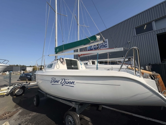 B2 Marine BLUE DJINN usata in vendita