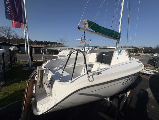 B2 Marine BLUE DJINN usata in vendita