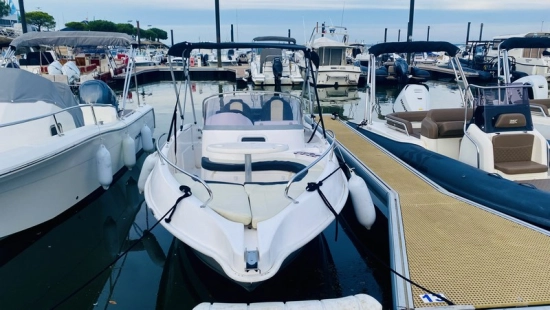 B2 Marine CAP FERRET 572 OPEN usado à venda