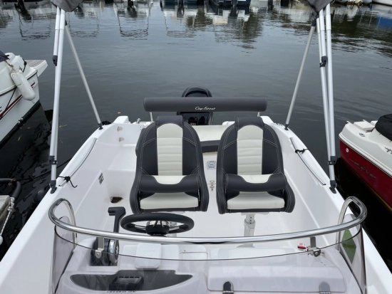 B2 Marine CAP FERRET 572 OPEN usado à venda
