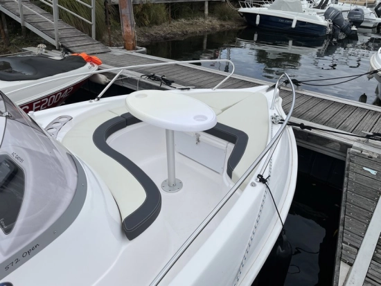 B2 Marine CAP FERRET 572 OPEN usado à venda