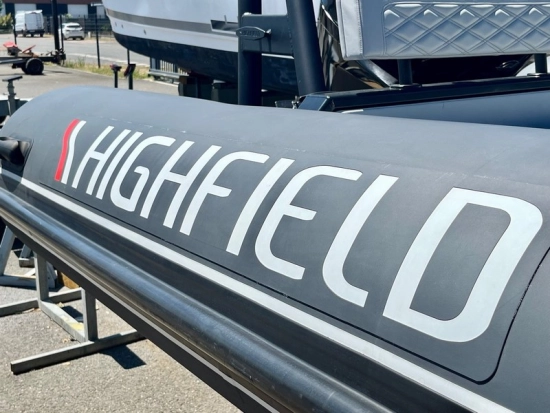 Highfield Patrol 760 usata in vendita