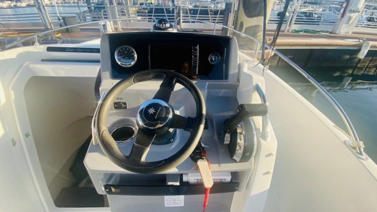 Jeanneau Cap Camarat 6.5 CC 3 de segunda mano en venta