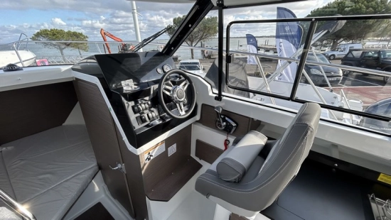 Jeanneau Merry Fisher 795 S2 novos à venda