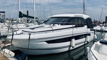 Jeanneau NC 33 de segunda mano en venta