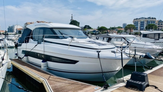 Jeanneau NC 33 usata in vendita
