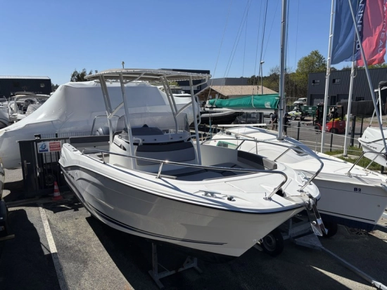 Jeanneau Cap Camarat 6.5 CC 3 usata in vendita