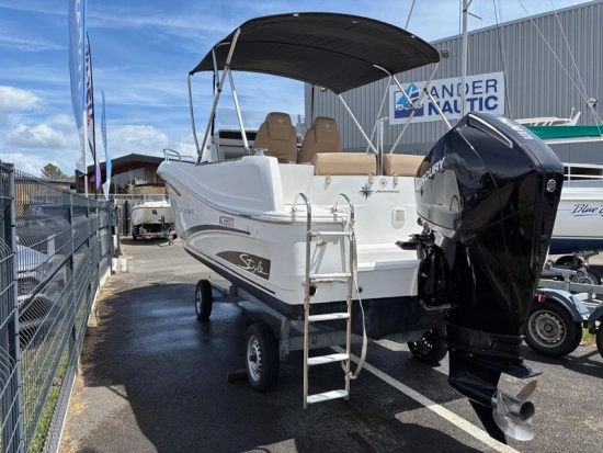 Jeanneau Cap Camarat 7.5 CC usata in vendita