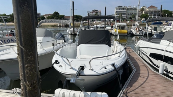 Jeanneau Cap Camarat 6.5 CC 3 de segunda mano en venta