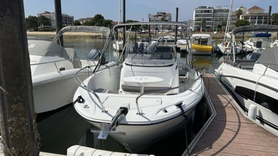 Jeanneau Cap Camarat 6.5 CC 3 de segunda mano en venta