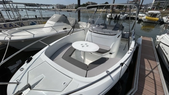 Jeanneau Cap Camarat 6.5 CC 3 de segunda mano en venta