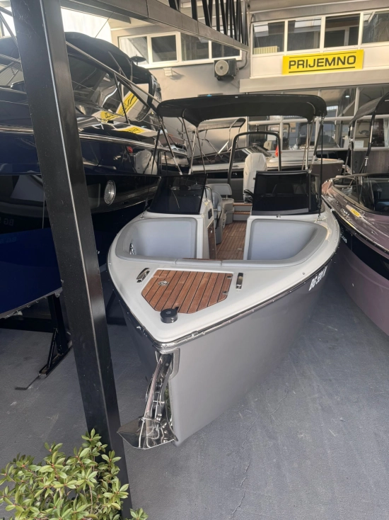 Cranchi E26 Rider nuova in vendita